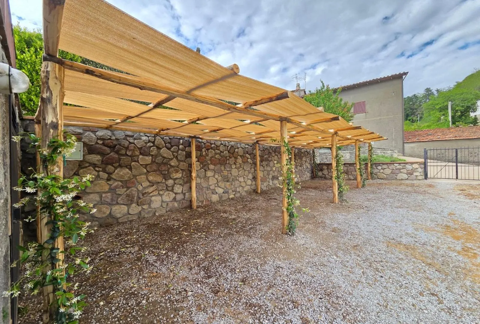 Фермерский дом Agriturismo Castello Delle Fornaci - Private Jacuzzi Арчидоссо